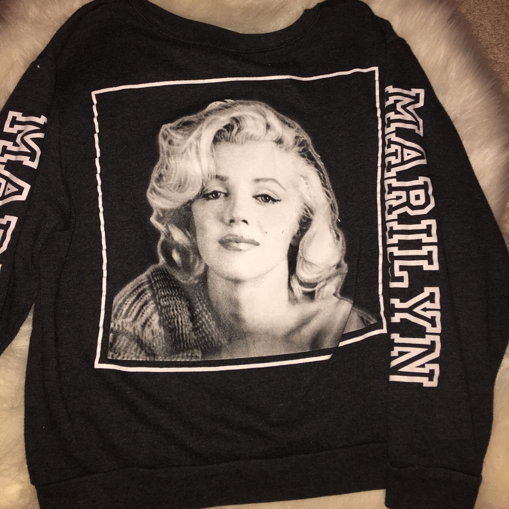 Black Marilyn Monroe sweat shirt